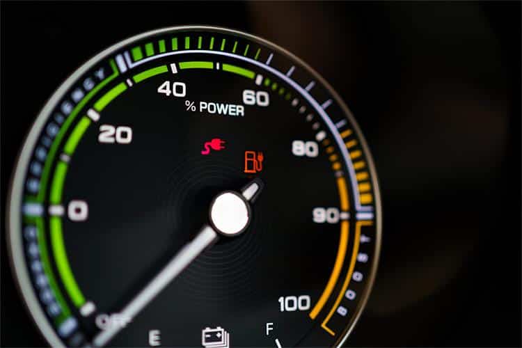 Dashboard gauge showing battery power percentage